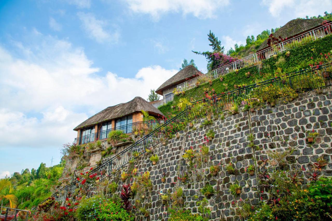 גיסני Hakuna Matata Lodge מראה חיצוני תמונה